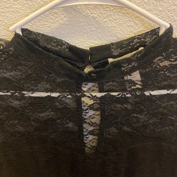 Top - Picture 6 of 9